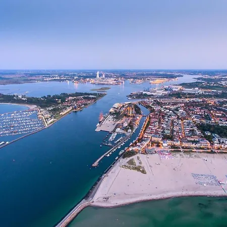 Captain Hook/schoner * Rostock